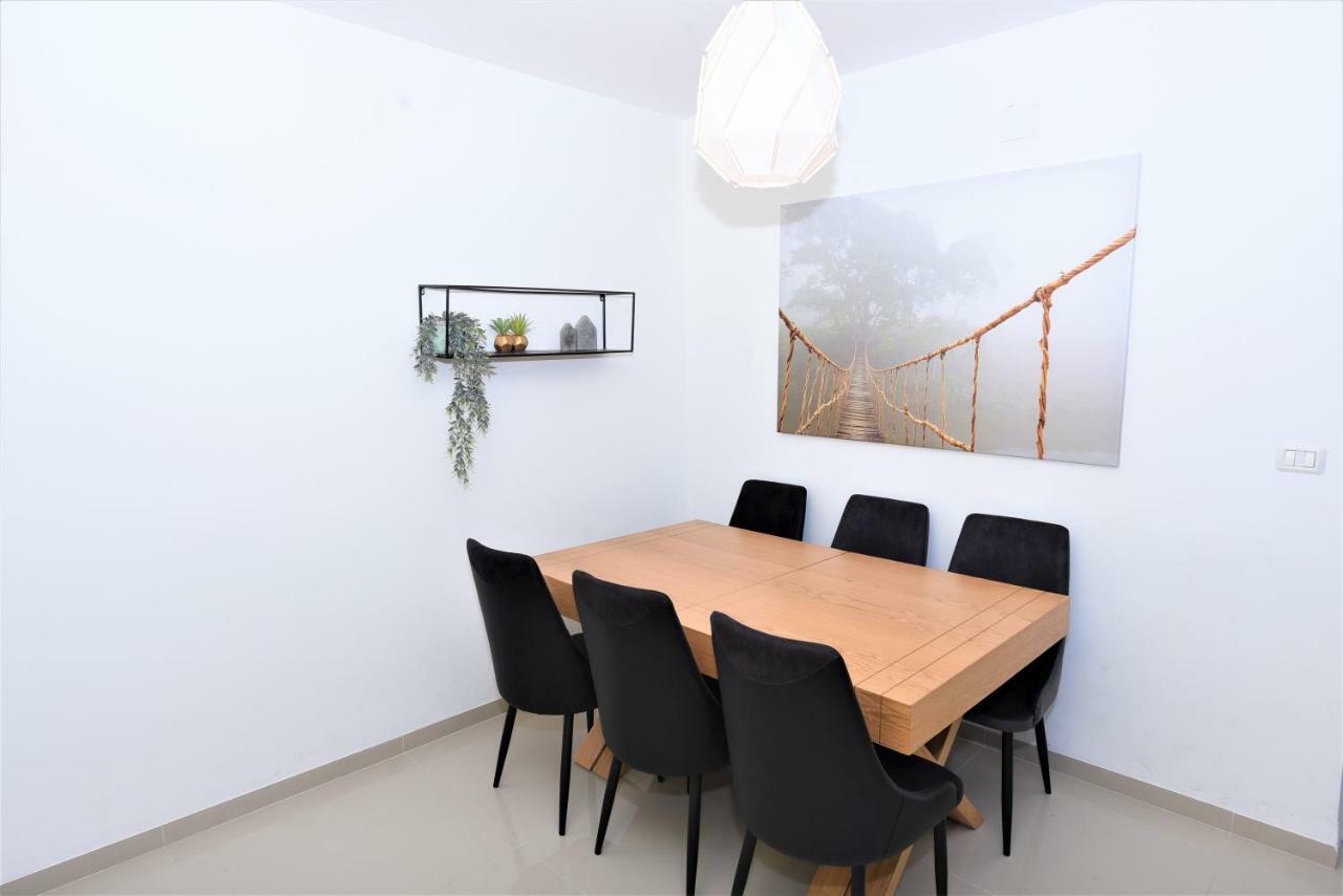 Aristone Luxury Apartment Tiberiade Esterno foto